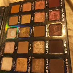 Violet voss eyeshadow palette
